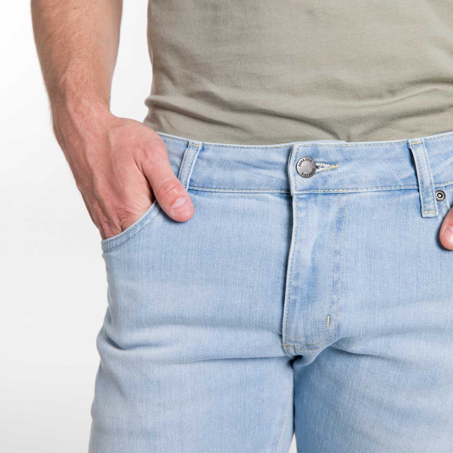 Light Wash Midtown Jeans